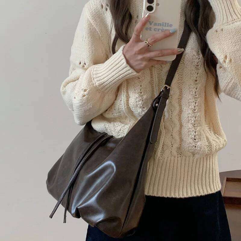 New Retro Underarm for Women's Autumn/Winter Lazy Fashion Korean Edition Handbag Large Capacity Crossbody Bag XJ260131