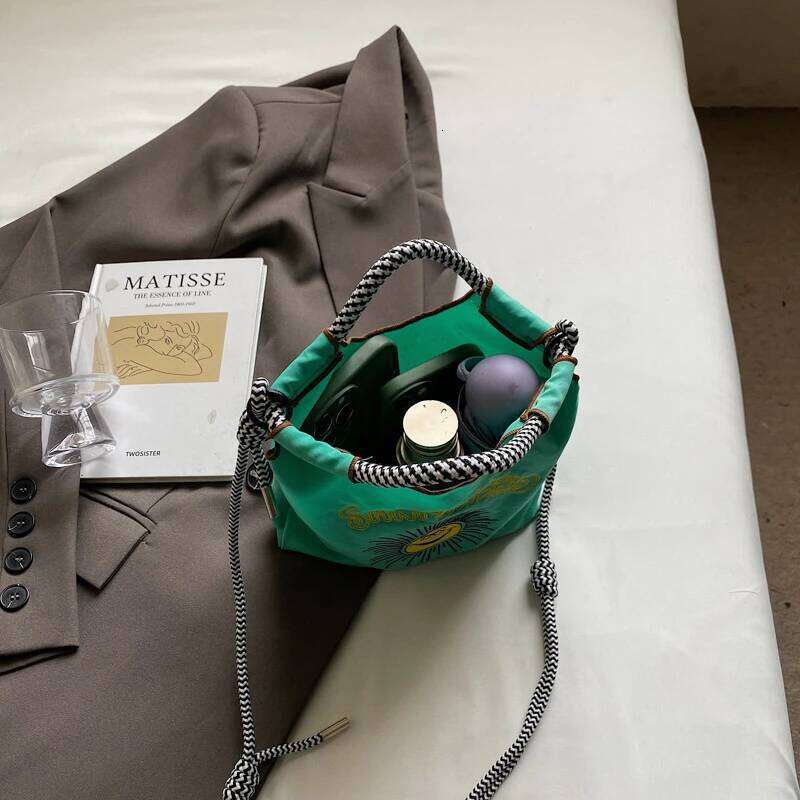 Armpit eco-friendly exquisite embroidery; waterproof nylon shopping bag; handbag for ladies; single shoulder