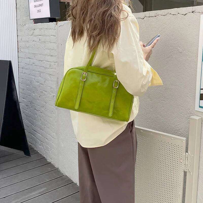2026 Spring Green Commuter Shoulder Bags for Women Luxury Designer Handbags Pure Color Causal Pillow Underarm Bag Black White