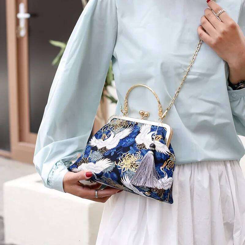 Fashion Vintage Fringe Small Shell Bags Chain Women Shoulder Crossbody Bag Crane Flying Women's Handbags Purses Embroidery