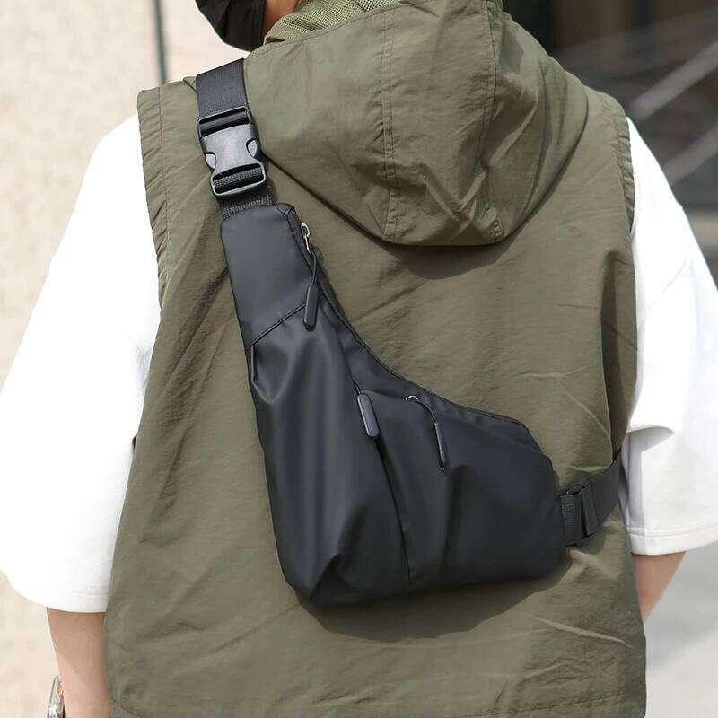 Men's slim stylish triangular-shaped bag with a simple shoulder strap for carrying, trendy casual, portable and practica