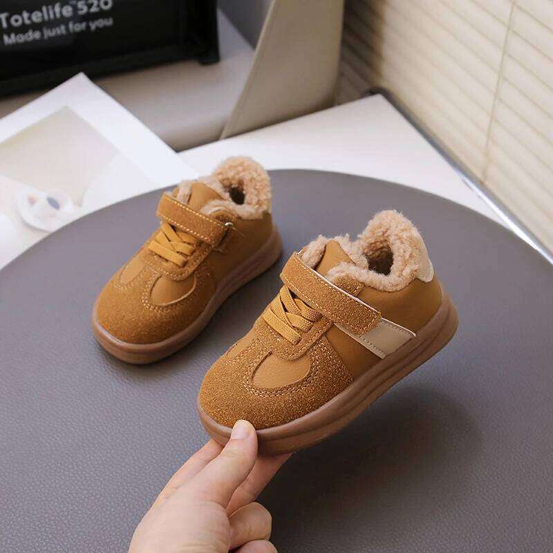 Children's Velvet Board 2025 Autumn/Winter New Style Boys' Casual Girls' Fashion Lamb Wool Cotton Shoes 22-31 Y260128