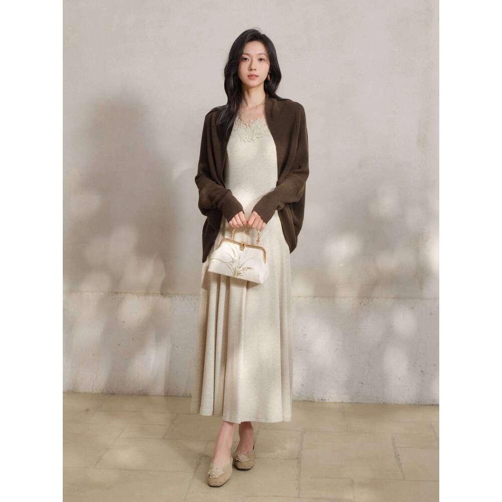 Elegant Lace Knit Long Sleeve V-Neck Maxi Dress Warm Slim Fit French Style Winter Outfit for Petite Women Layering Look XJ260131