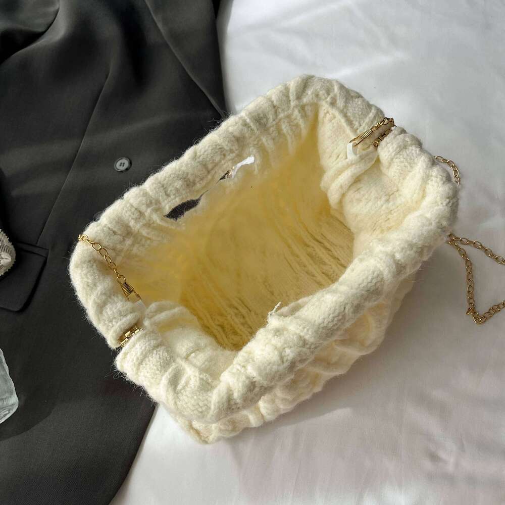 SD5215 Autumn and Winter Super Popular Niche Knitted for Women 2025 New Versatile Chain Crossbody Clutch Evening Bag XJ260131