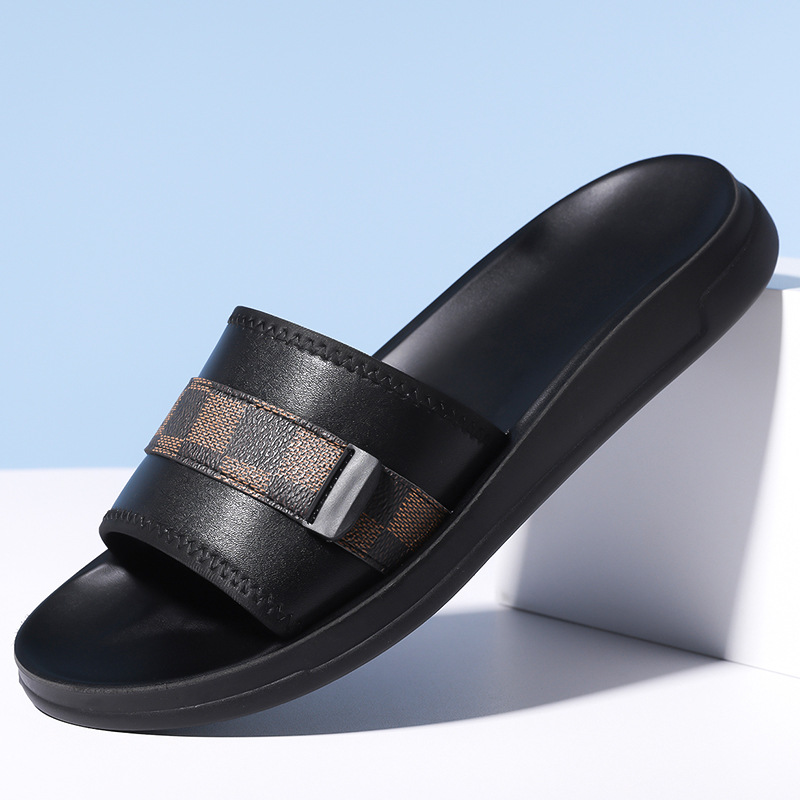 Free Shipping 2026s Summer New Design Checkered Men's Slippers Fashion Light Luxury Soft Bottom Beach Cool Slippers Size 38-43