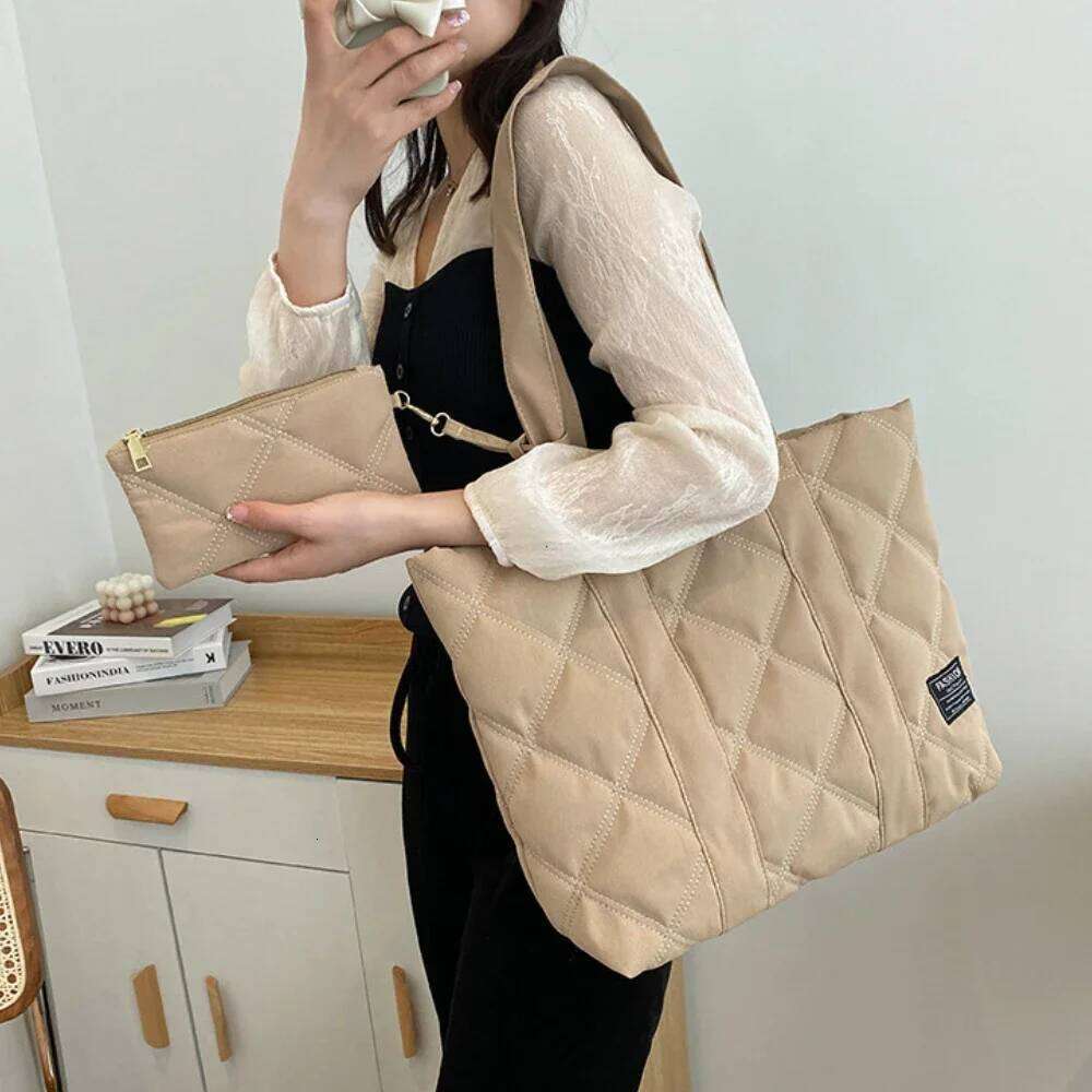 Women Handbag Fall Winter Fashion Rhombus Space Cotton Suit Shoulder Large Capacity Solid Color All-Match Shopping Tote Bag