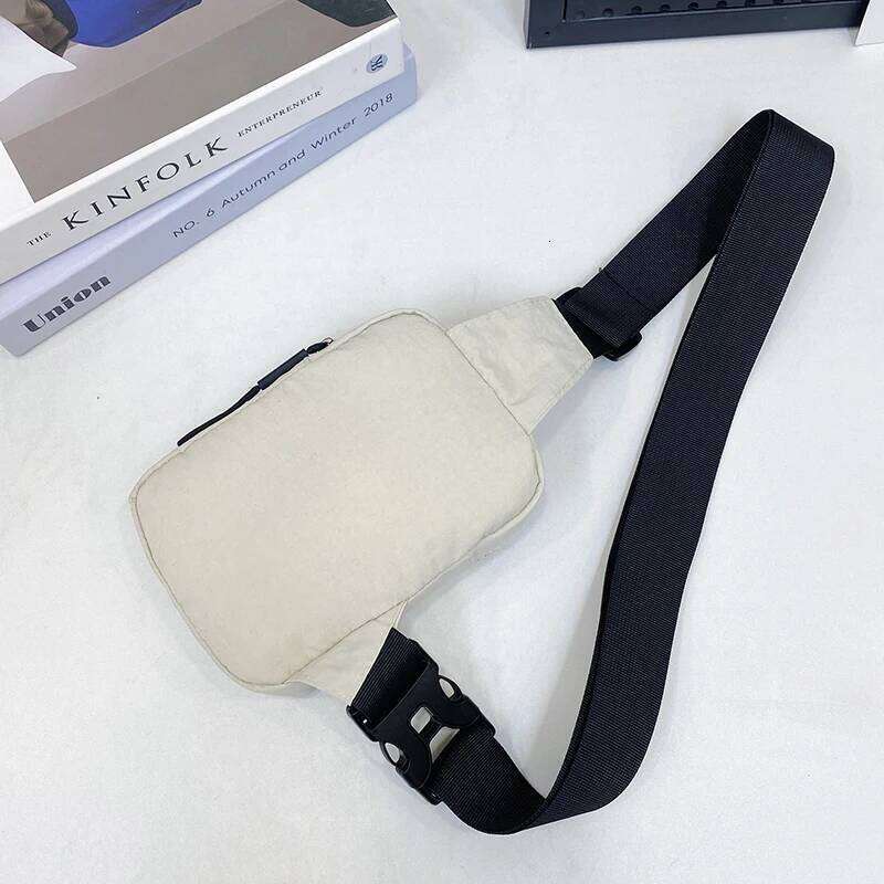 Chest simple fashionable outdoor trendy travel casual and versatile crossbody bag, mobile phone bag