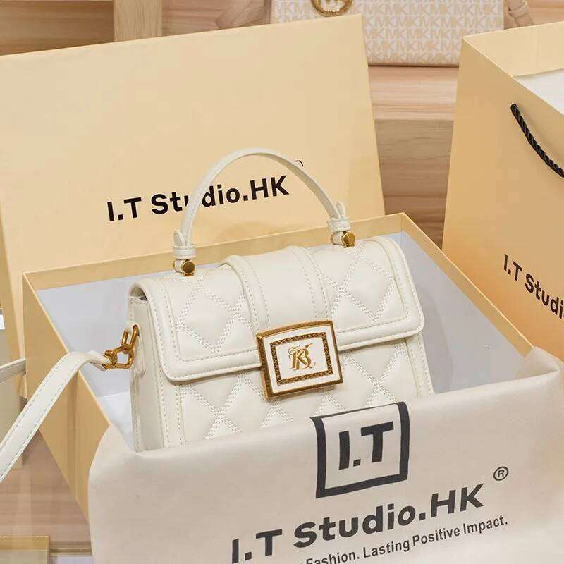 Women's Handbag 2024 New Fashion Summer Luxury Designer High end Single Shoulder Crossbody Small Square Bag