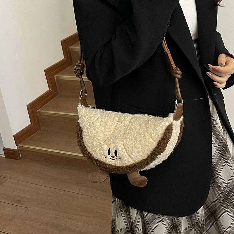 Japanese Style Kawaii Cute Cartoon Plush Shoulder for Women Small Hobo Crossbody Bag Lady Girls Winter Trendy Phone Purs XJ260131