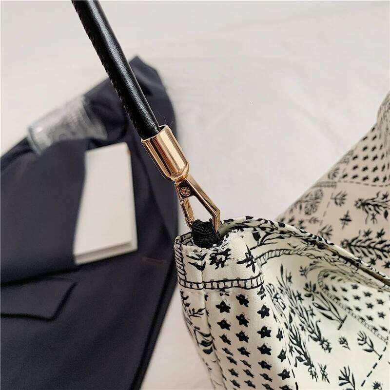 Korean style summer large capacity hand-held shoulder drawstring shopping bag, fresh floral tote bag