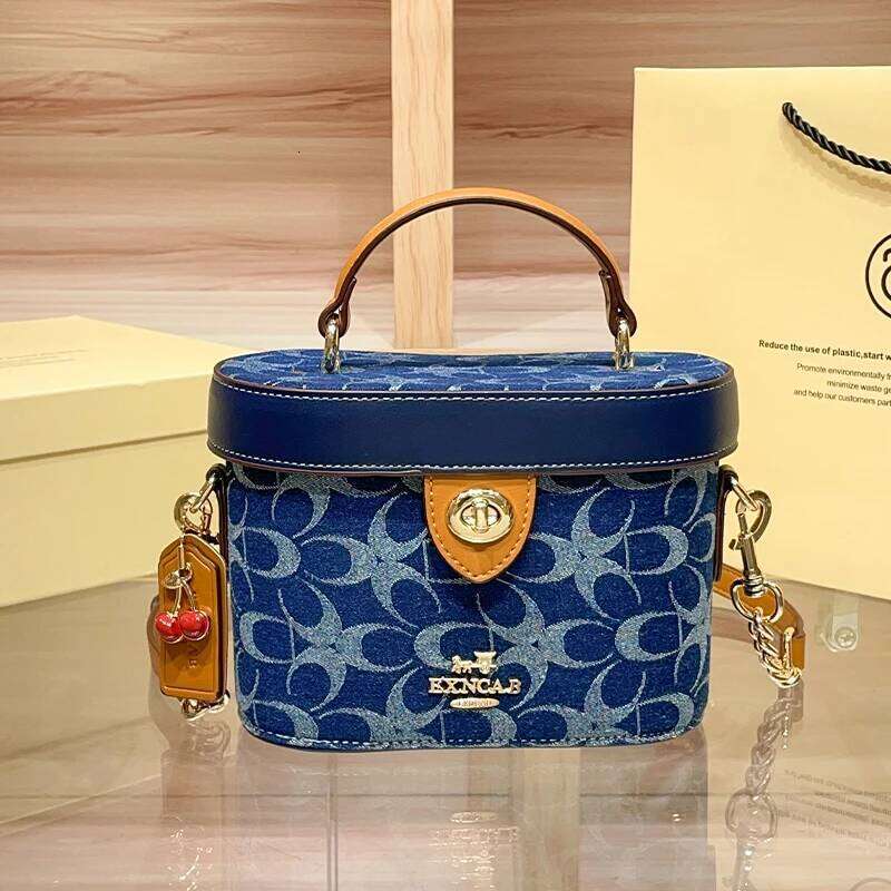 Brand denim hand-held bucket women's 2025 new fashionable and versatile shoulder lunch box bag, crossbody bag