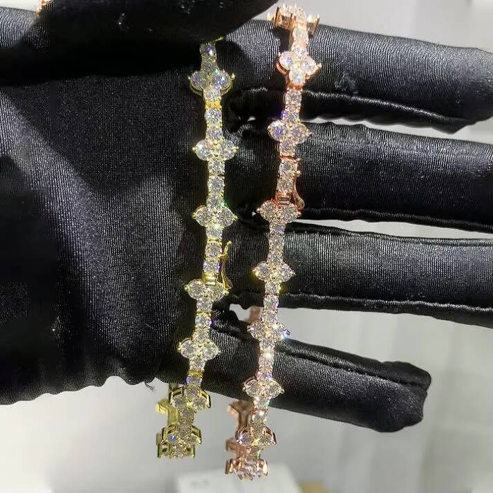 Custom Moissanite Clover Tennis Bracelet Chain Men Women Wholesale Iced Out 925 Silver Vvs Diamond Four Leafs Cross Bracelet