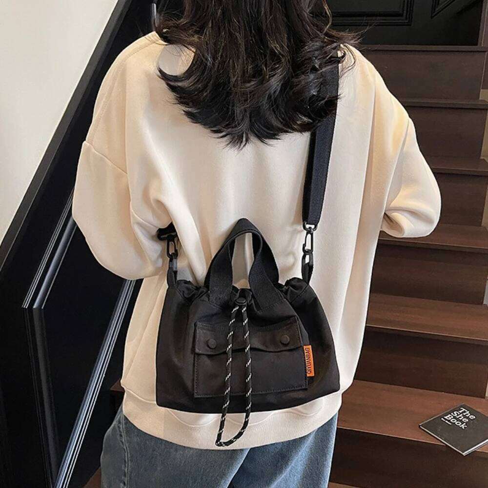 The New Unisex Messenger Outdoor Functional Bag Commuter Shoulder Bag, Storage Bolso, Female Contrast Backpack 2025