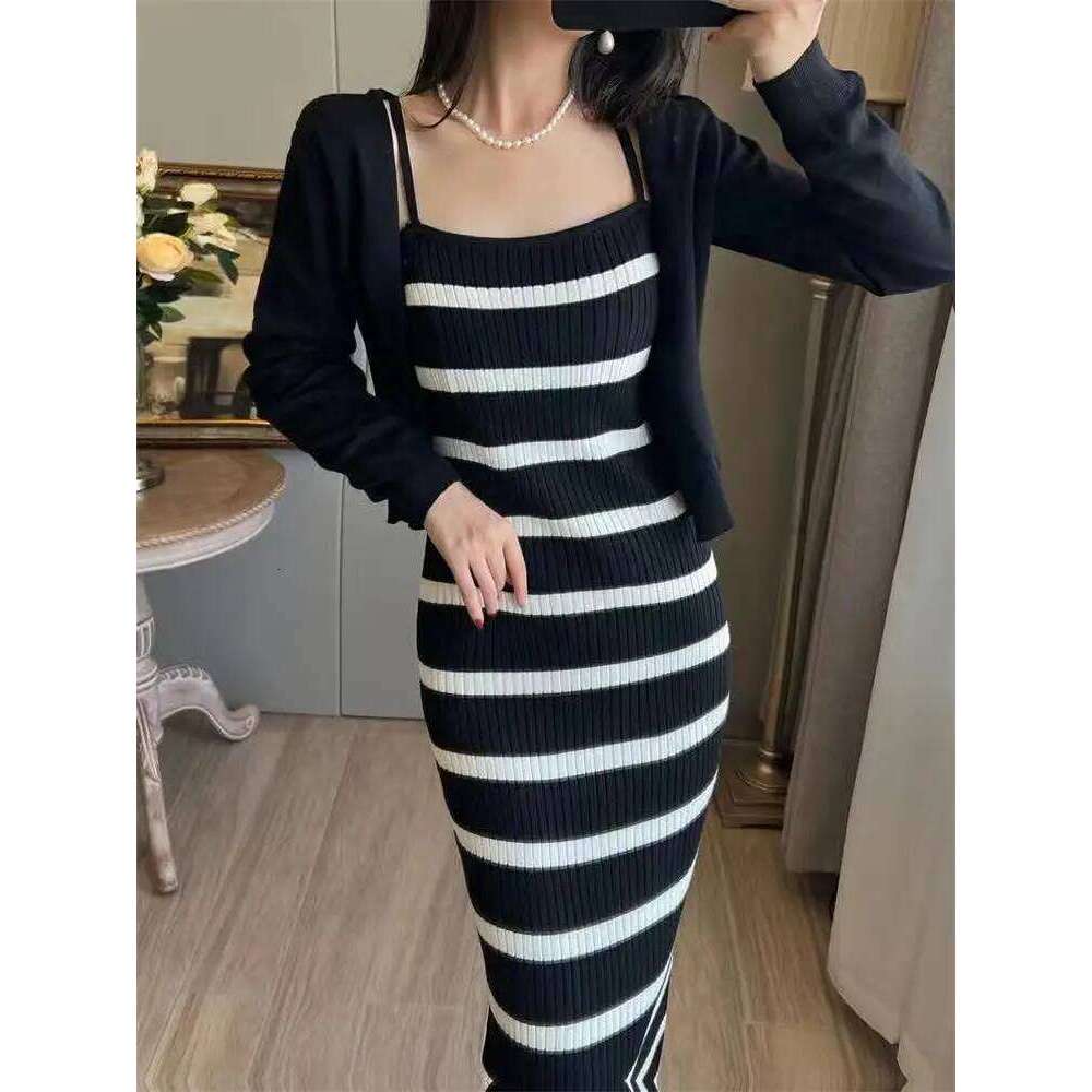 Sexy Black And White Stripes Camisole Dress for Women's Summer Sleeveless Slim fit Knitted Mid Length Dresses Bodycon Female Clo XJ260131
