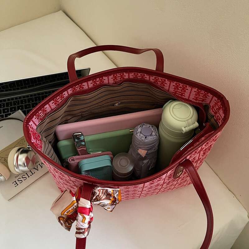 Women's Red Double Happiness Large Tote New Silk Scarf Handbag Single Shoulder Underarm Bride Wedding Bag MASA