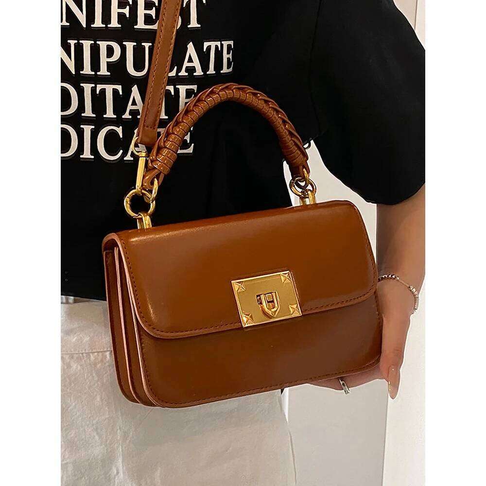 French Retro Burgundy Square Handbags Lady High-end Business Commuting Single Shoulder Bags Women Simple Versatile Crossbody Bag XJ260131