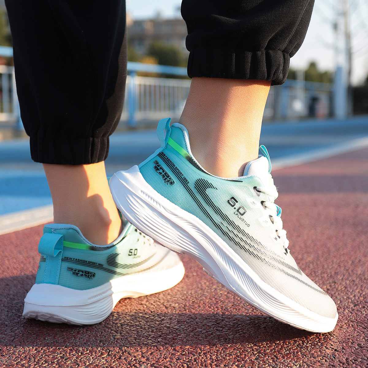 Men's Casual Soft Sole Sports Trendy Fashion Comfortable Versatile Mesh Lightweight Carbon Plate Running Shoes Shock Absorption