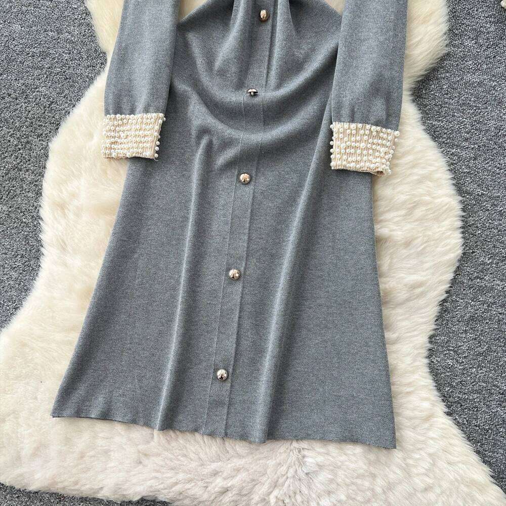 YuooMuoo Brand Fashion 2025 Autumn Winter Women Knitted Long Luxury Pearls O-neck A-line Sweater Dress Office Lady Vestido XJ260131