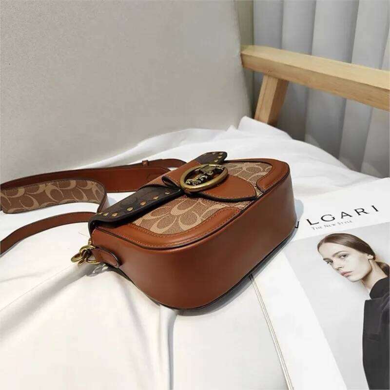 Brand light women's handbag 2025 new retro high-end color contrast designer luxury shoulder crossbody bag fashion