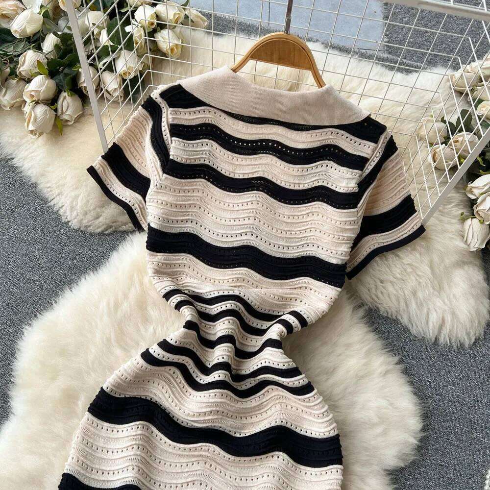 Short Sleeves Striped Long Lapel Neck Hollow Out Slim Bodycon Sundress Fashion Hotsweet Knitted Beach Midi Dress XJ260131