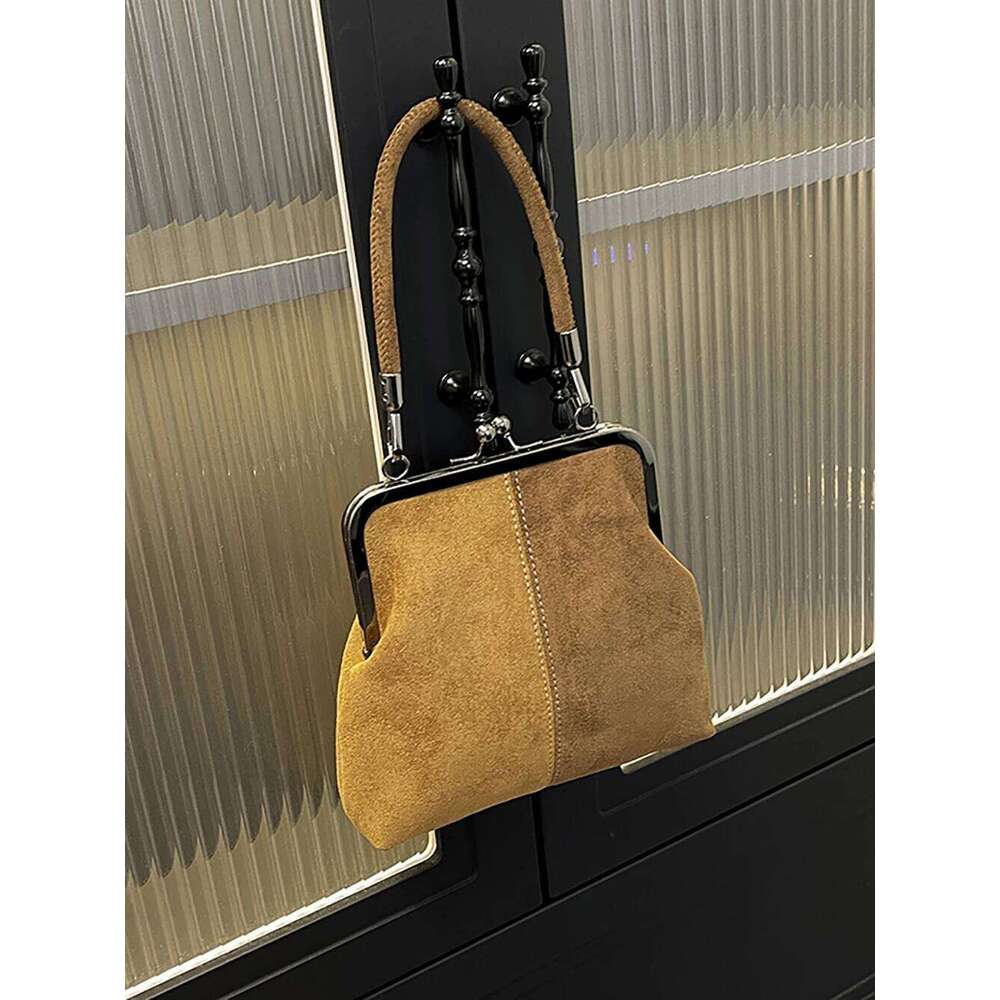Bag Women Retro Metal Clip Buckle Clutch Autumn/Winter Texture Faux Suede Party Handbags Chic One Shoulder Bags Birthday Gift XJ260131