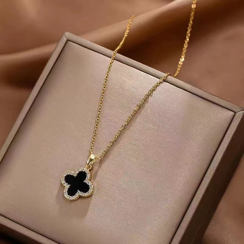 Women's Double-Sided Four-Leaf Clover Titanium Steel Necklace, Full Diamond Clavicle Chain, Light Luxury Simple Versatile Non-Fading Jewelry - view 3