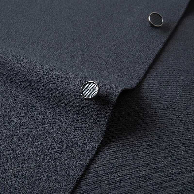 Men's Wool-Blend Dress Shirt Charcoal Gray Business Essential Seamless Technology Non-Iron Tailored Collar All Season Comfort Z260805 - view 5