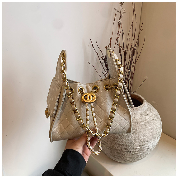 2026 style women's quilted chain bag design large capacity bucket bag crossbody bag at the armpit cycling bag - view 9