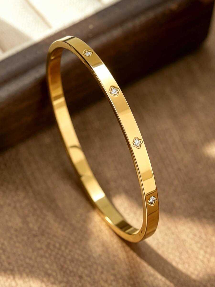 31pc 18K Gold Plated Premium Stainless Steel Bracelet Womens Flower Zirconia Bracelet Multi Jewelry Set Includes Chain Gear And Design Fas H260808 - view 5