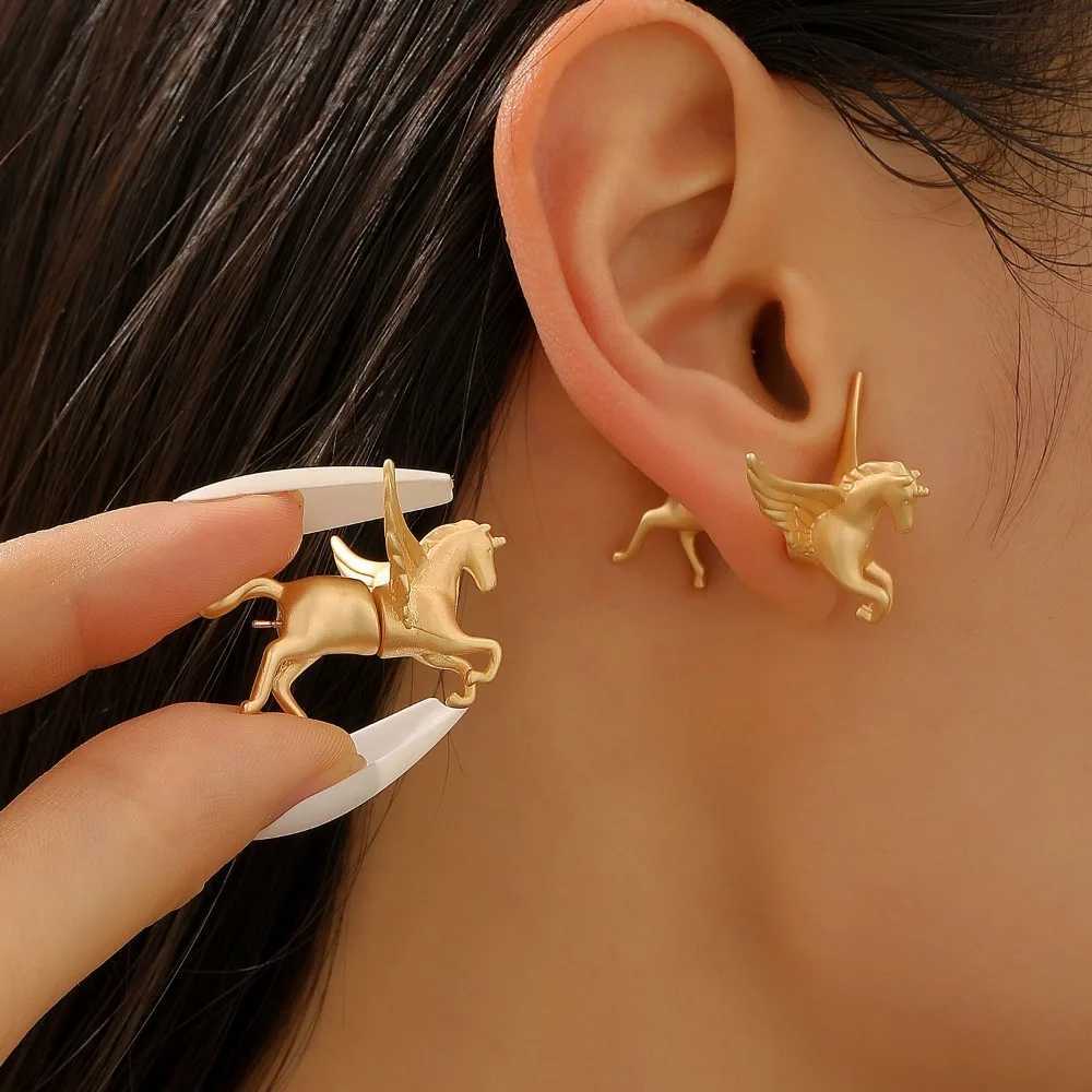 Matte Creative Playf Gold Color Stainss Steel Stereo Art Horse Stud Earrings for Wen Fashion Designer Jewelry Gifts N260810 - view 4
