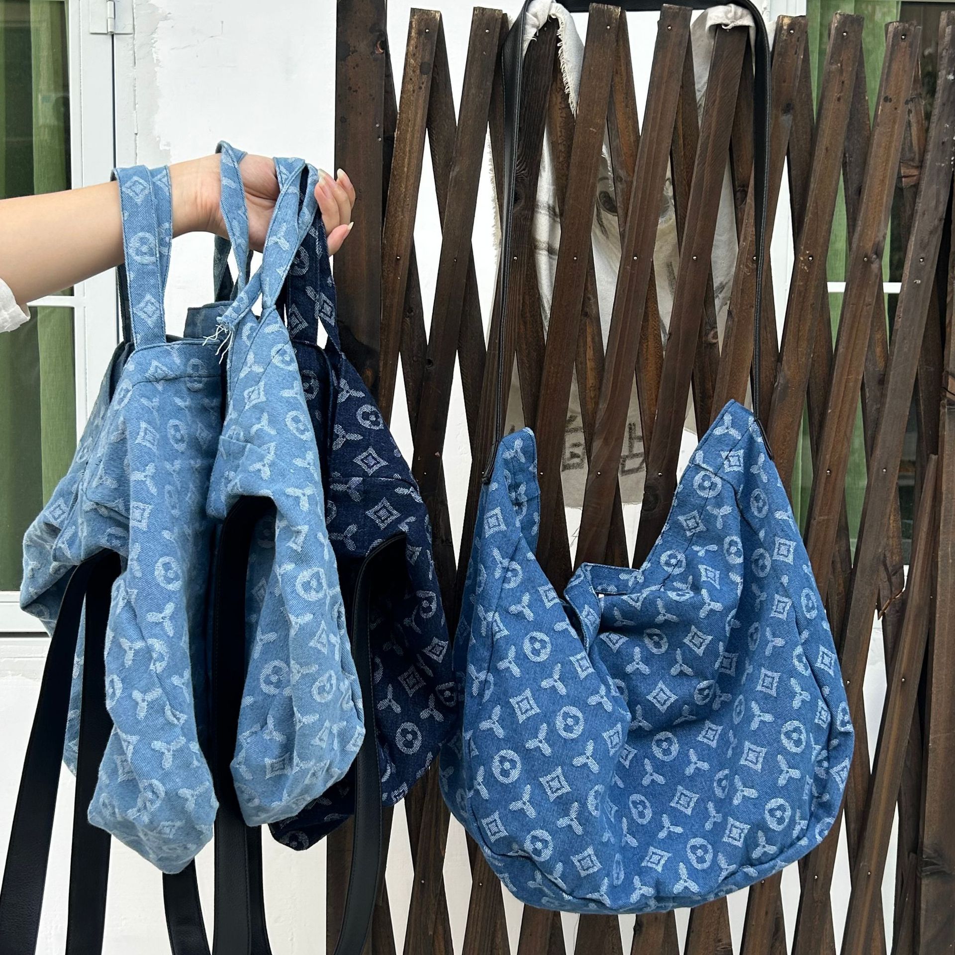 Designer Tote Bag 2026 New Denim Print Shoulder Tote for Women, Simple Chic Large Casual Underarm Bag, Spacious Commuter Handbag with Stylish Pattern - view 3