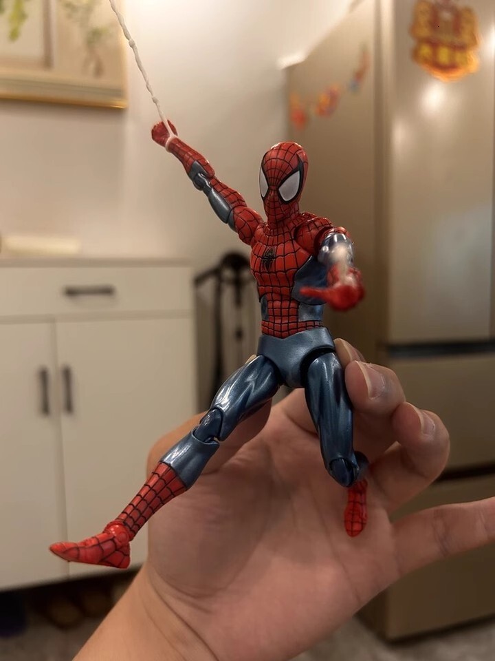 Hot CT SpiderMan 075 The Anazing Spiderman Comic Ver Mafex 185 Action Figure Figurine Model Toys Kids Gifts c3a - view 7