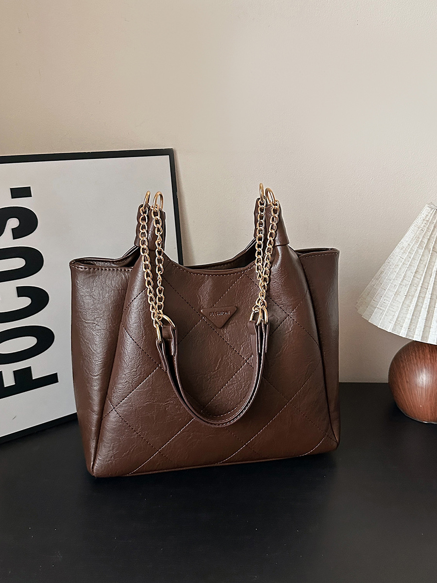 Shoulder Bag Retro Quilted Tote Handbag Featuring Gold Hardware Chains And Soft Texture Dark Brown Color For Women Daily Commute Use
