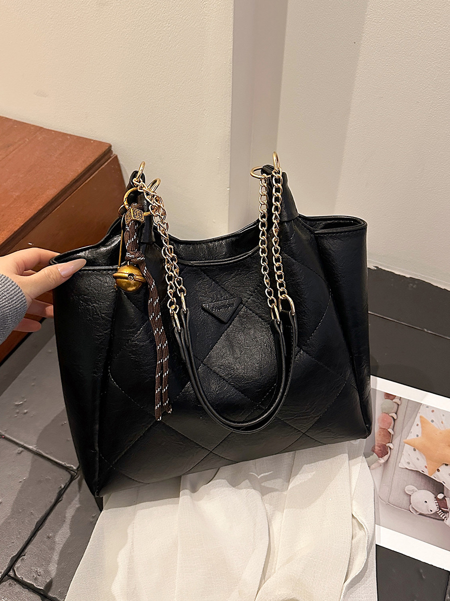 Shoulder Bag Retro Quilted Tote Handbag Featuring Gold Hardware Chains And Soft Texture Dark Brown Color For Women Daily Commute Use - view 5