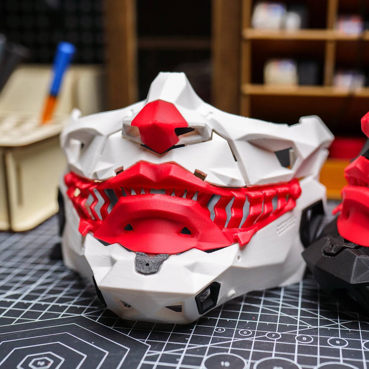 3D Printed Cyber Punk Joker Half Face Horror Cosplay Coser Prop Masquerade Mask For Adult Halloween Party Costume Accessory 26Y0813