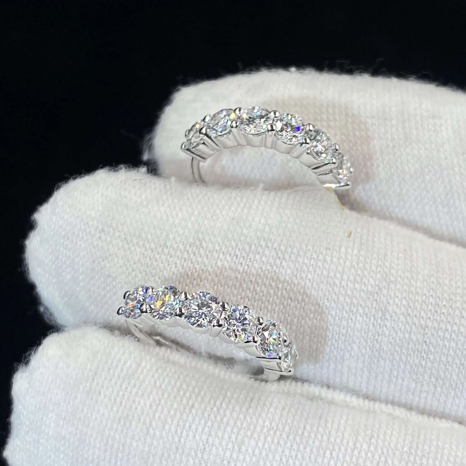 Real Hoop Ear Rings Fashion 3mm Lab Grown Diamond Huggies Earring 14K Solid Gold Earrings - view 3