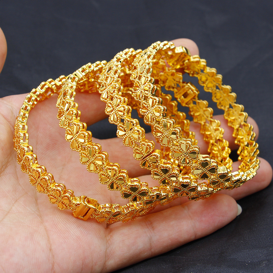 Dubai Gold Plated Bracelet 21k Gold Color Muslim Women Lucky Charm Bangles Oman Saudi Bridal Event Party Jewelry 251028