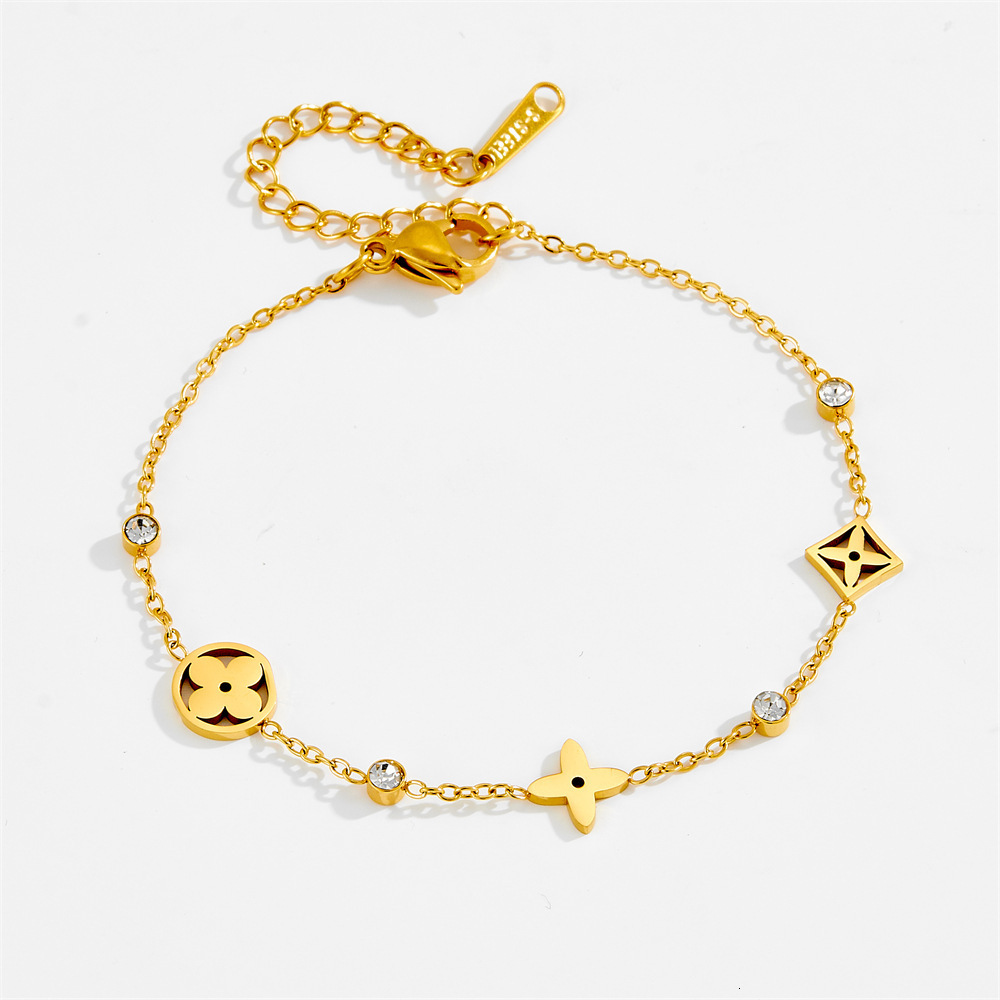 18k necklace with four-leaf clover design classic pattern simple elegant high-end stainless steel jewelry that does not fade women's designer nec - view 3