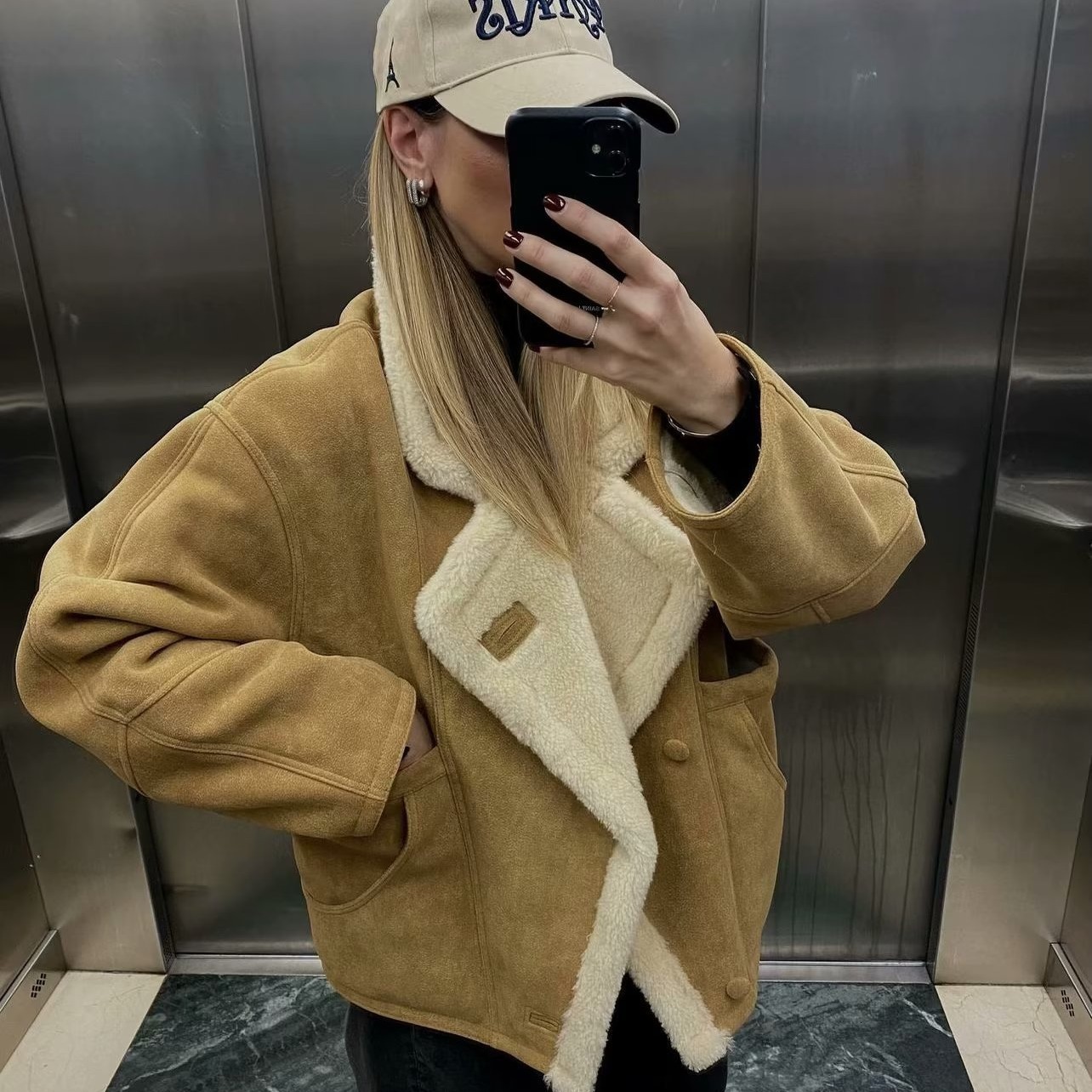 Jacket Women Designer Clothes Fashionable Lapel Design Women's Loose Plush Warm Retro Jacket Suitable For Various Outdoor Travel Scenarios Daily  - view 5
