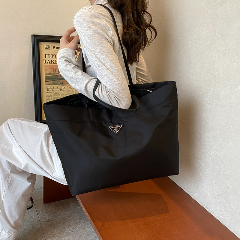 Designer bag New Tote Female College Students, Crossbody for Class, Work Commute Shoulder Nylon Cloth Bag, Cotton Padded Large Bag - view 3