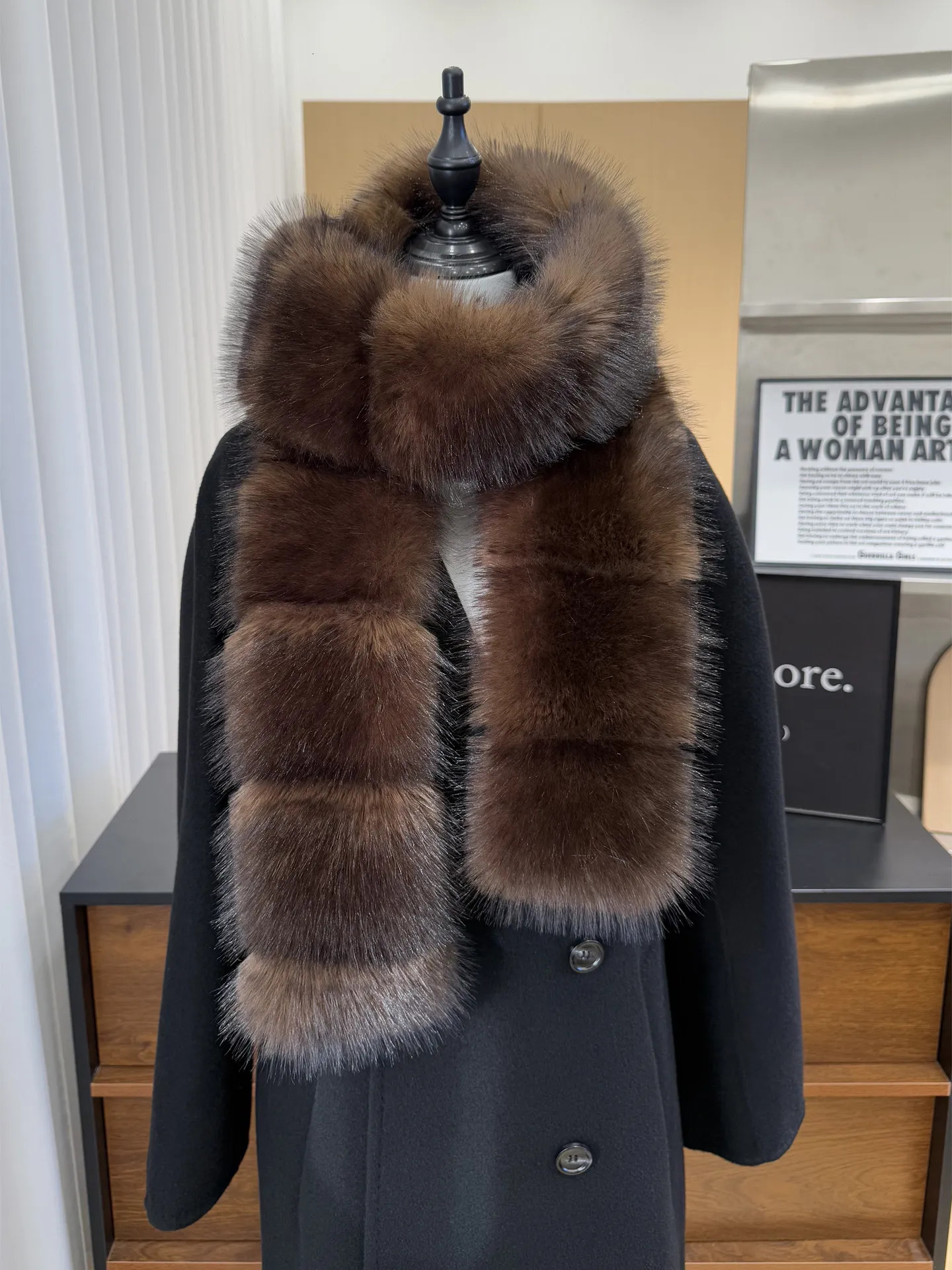 Thick Scarf Fashionable Plush Long Strip Scarf Womens Mink Fur Y2K Girl Scarf for Warm Ladies Faux Raccoon Fur Scarf 260825 - view 5