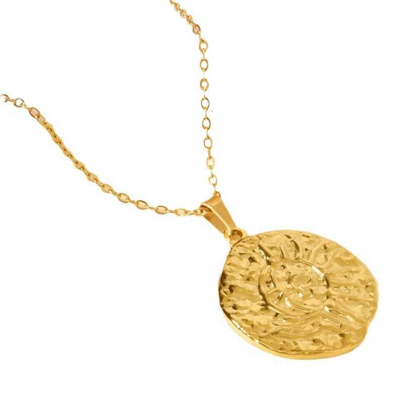 304 stainless steel retro style engraved sun pendant plated with 18k gold hammer texture women's collar chain jewelry for necklacesQ260825 - view 5