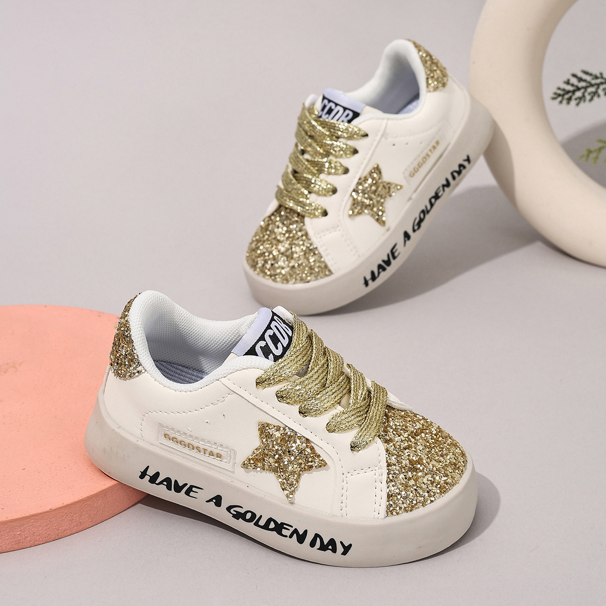 designer shoes 2026 New Star Print Skate Shoes Cute Casual White Sneakers Big Kids Breathable Spring Autumn Canvas Flats for School free shipping - view 4