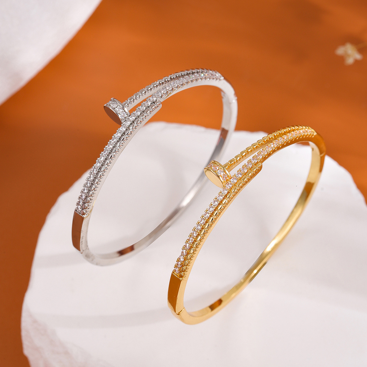 Korean-style diamond-encrusted studded bracelet, elegant and fashionable gold-plated jewelry accessory with a unique minimalist design and cool aesthe - view 4