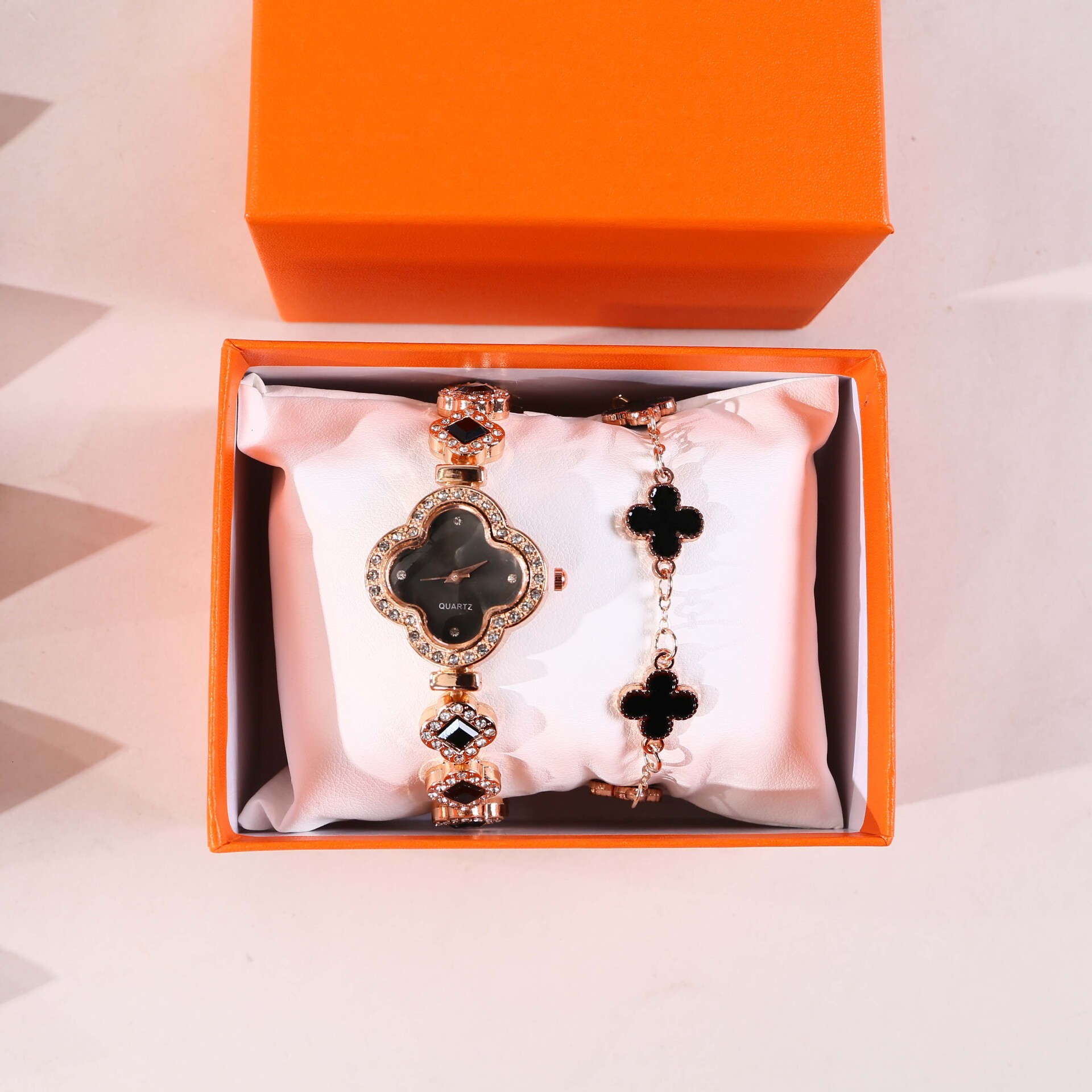 designer watch Valentine s Day gift watch and bracelet set high end creative gift box set for girlfriend or mother Fashionable and high-quality wristw - view 3