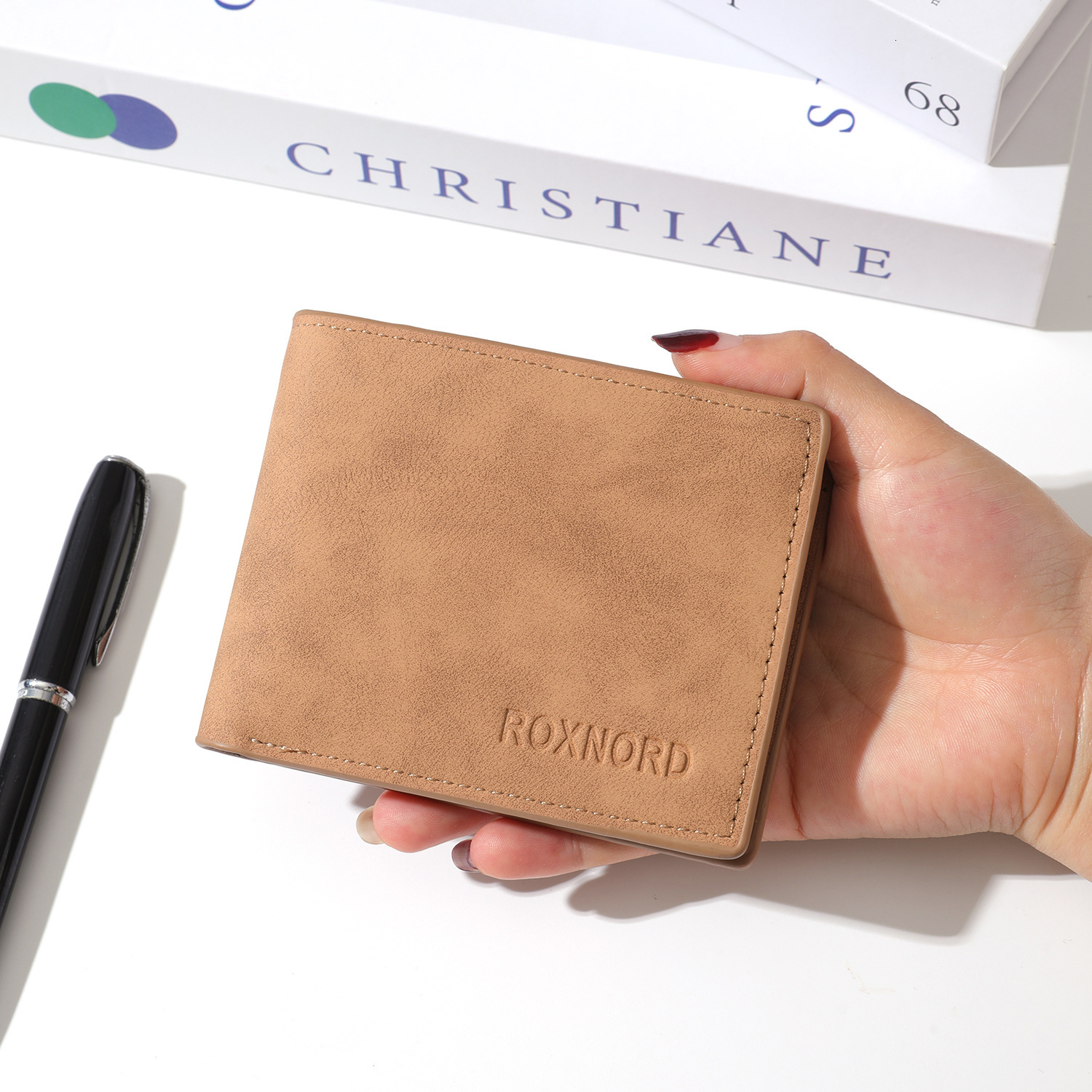 Men's Short Fashionable and Simple Horizontal Style, Matte Soft Leather Card Holder, Thin Student Wallet, Wholesale - view 5