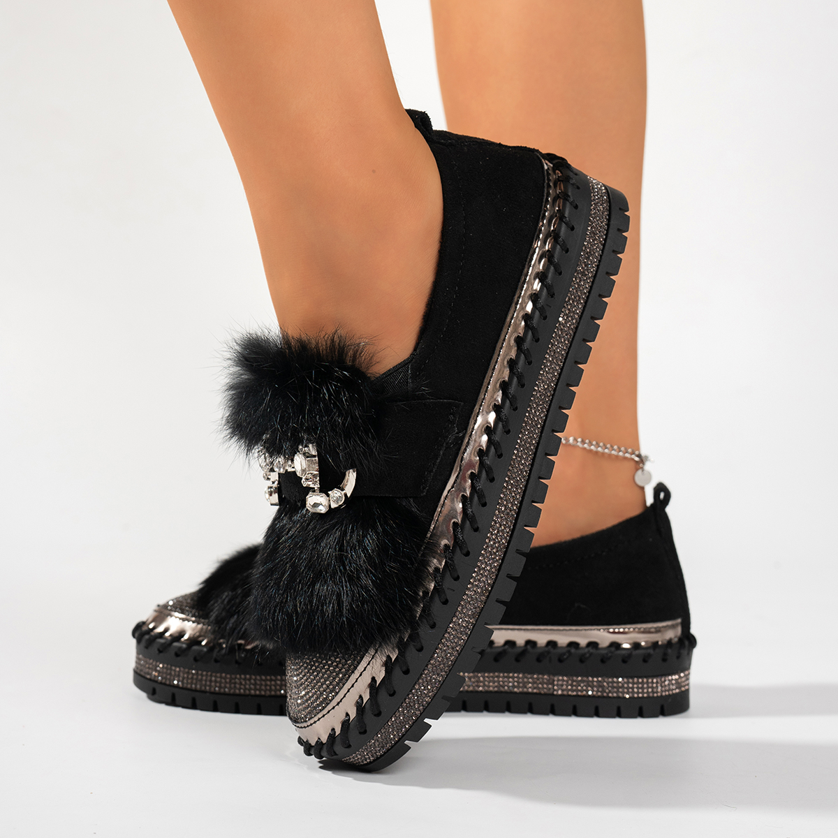 High Quality Fashion Womens Shoes New Rhinestone Womens Luxury loafers Leather suede Designer Casual Shoes Shiny Outdoor flat bottom walking shoes - view 4