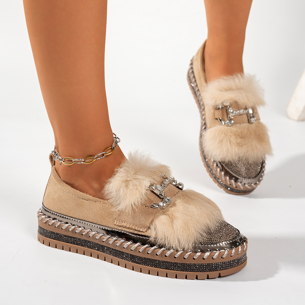 High Quality Fashion Womens Shoes New Rhinestone Womens Luxury loafers Leather suede Designer Casual Shoes Shiny Outdoor flat bottom walking shoes - view 9