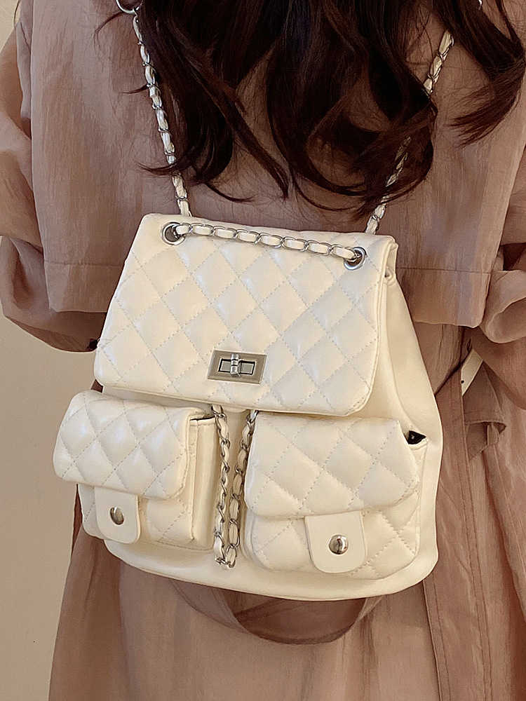Diamond shaped double shoulder bag suitable daily commuting with versatile chain strap perfect outdoor travel and a small schoolbag for outings T26082 - view 4