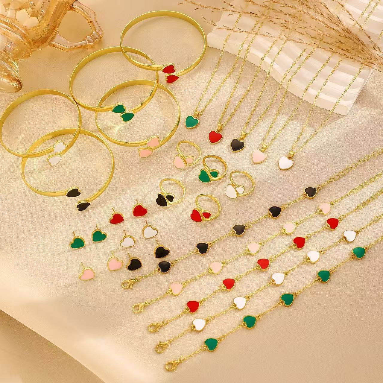 Womens Jewelry Designer Luxury Necklace Oil Drop Clover Bracelet Ring Earring Bracelet Necklace Five Piece Set Accessories French High-end Elegant Acc - view 7